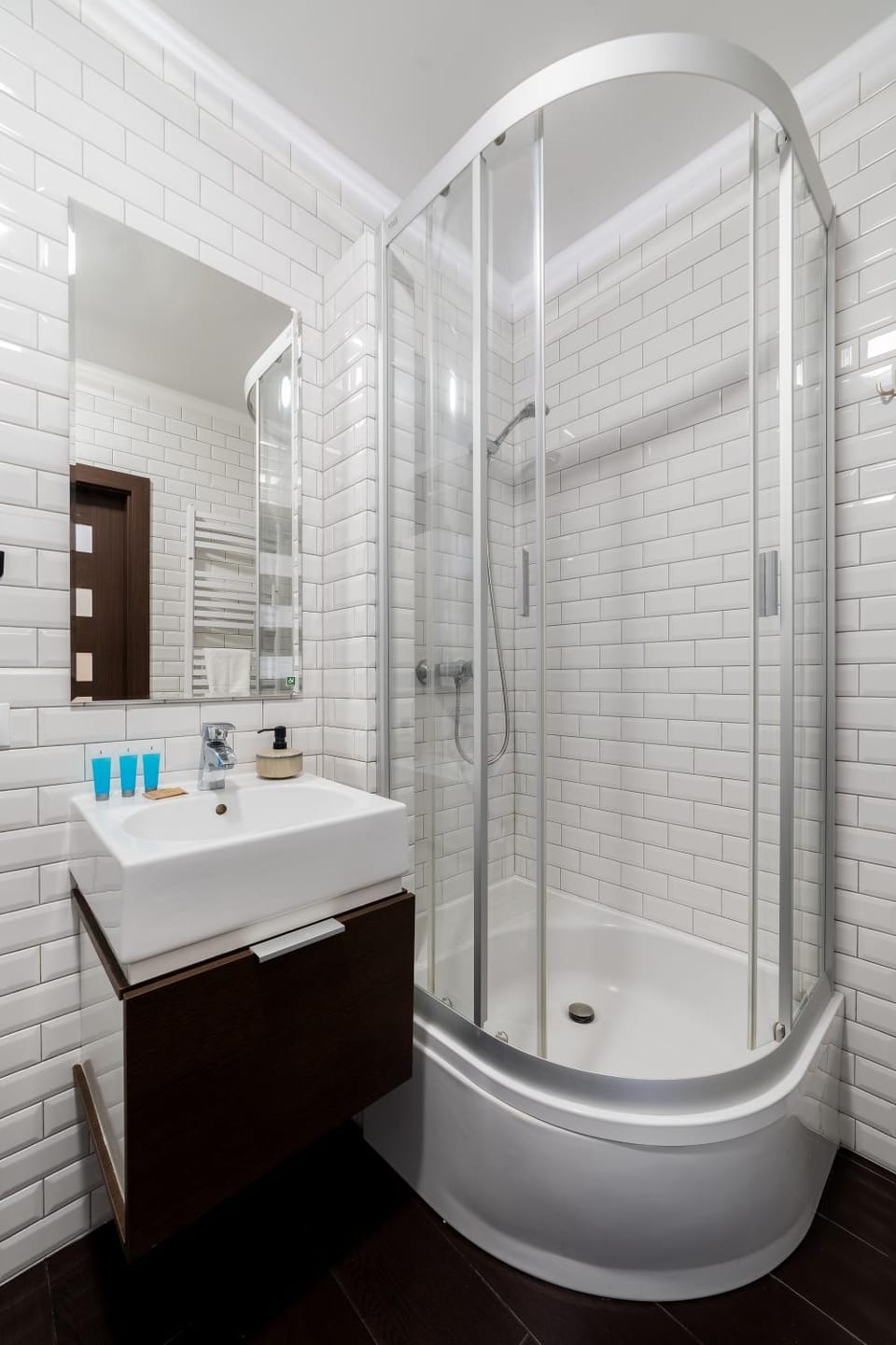 Shower, Bathroom, towels