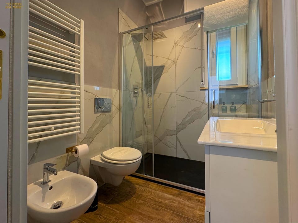 Shower, Toilet, Bathroom, bidet