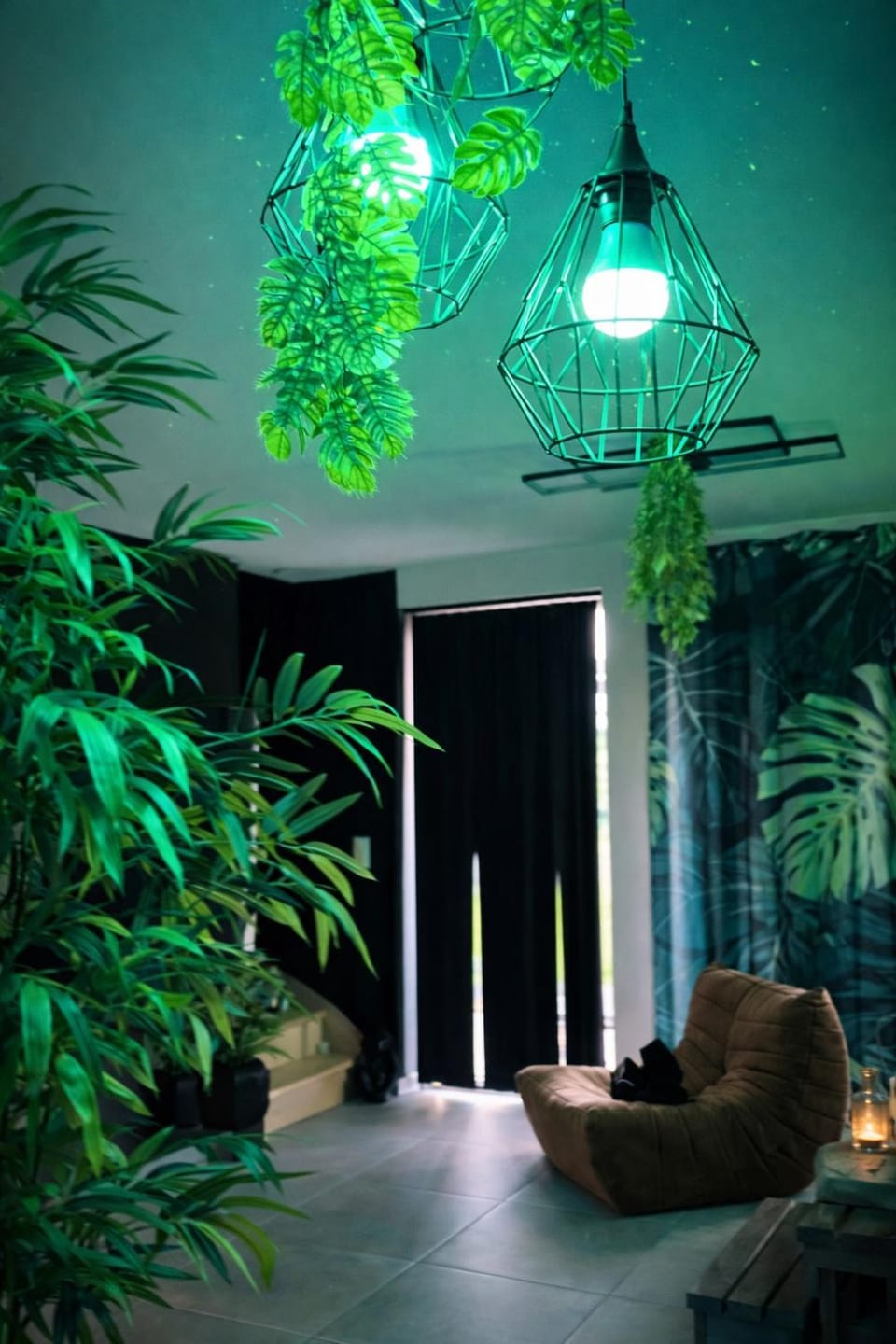 Ô Spa Privatif - Luxury Suite - JACUZZI-SAUNA-NETFLIX-FISHSPA-SERVIETTES-PEIGNOIRS-SANDALES-CAFE Villa in Wallonia, Belgium