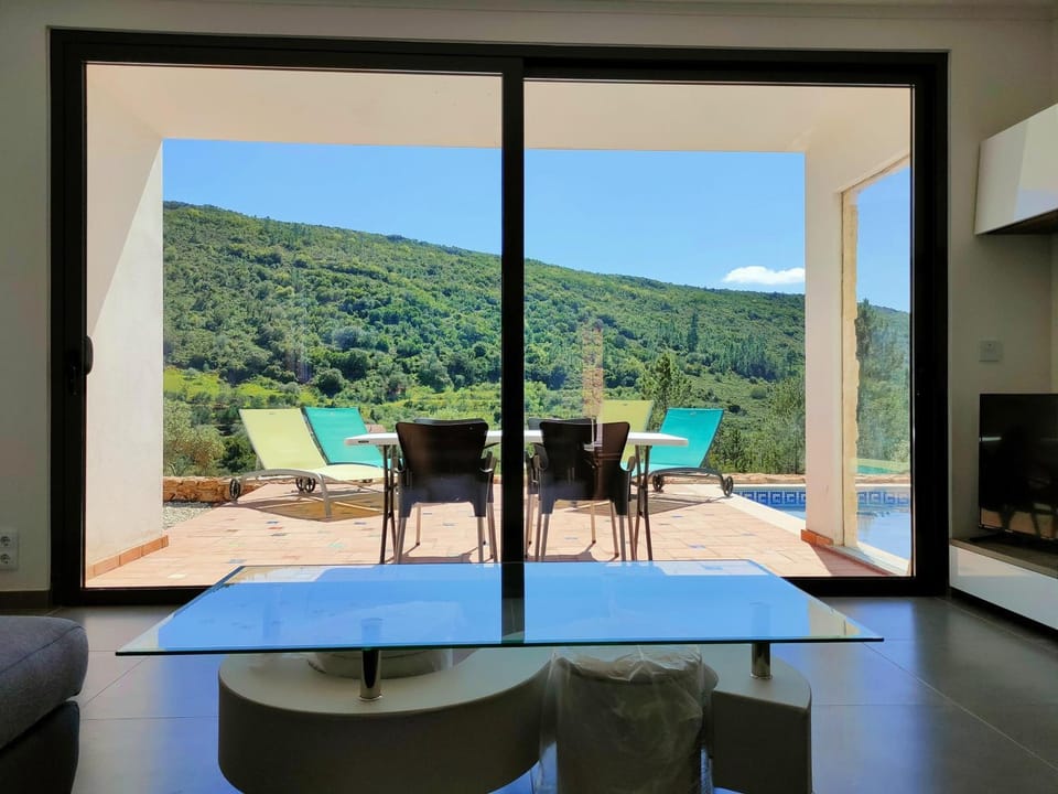 Casa Bananeira Villa 4P en baby with private pool in a natural setting. Villa in Faro District