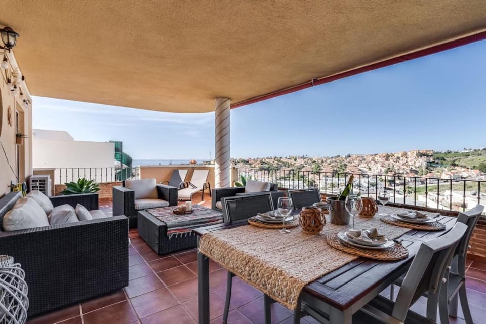 Day, Natural landscape, View (from property/room), Balcony/Terrace, Balcony/Terrace, Seating area, Dining area, Sea view, sunbed