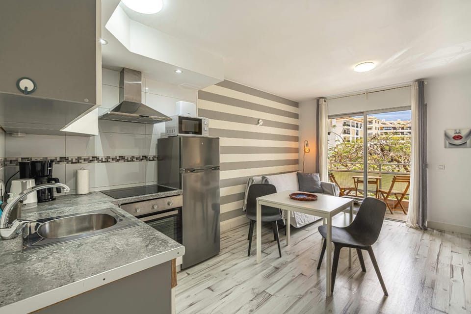 Living room, kitchen