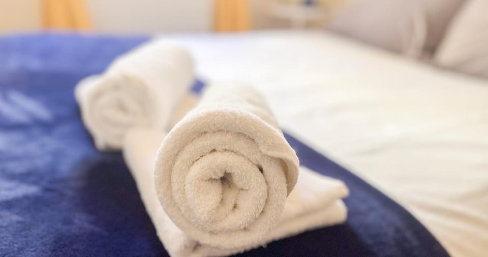 Bed, Photo of the whole room, Bedroom, towels