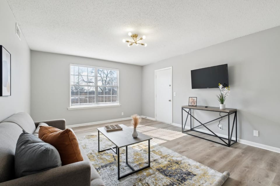 Brentwood C2 I Cozy & Comfy I 1Bd I Free Parking Apartment in Nashville