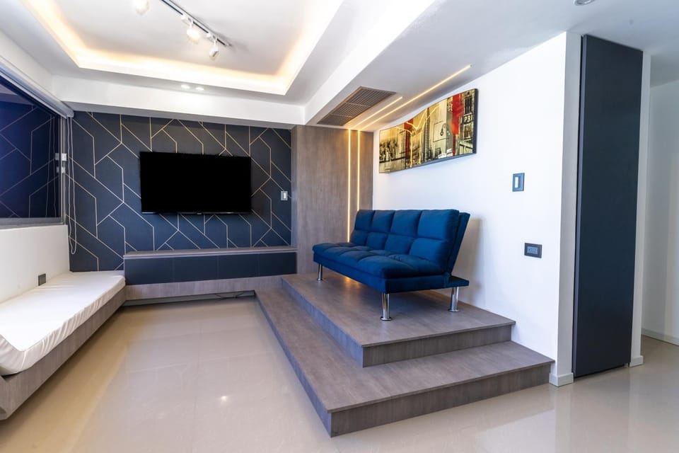 TV and multimedia, Living room, Sea view, Sunset