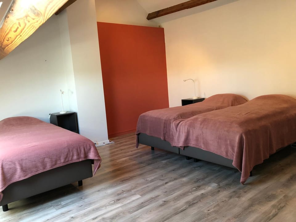 Bed, Photo of the whole room