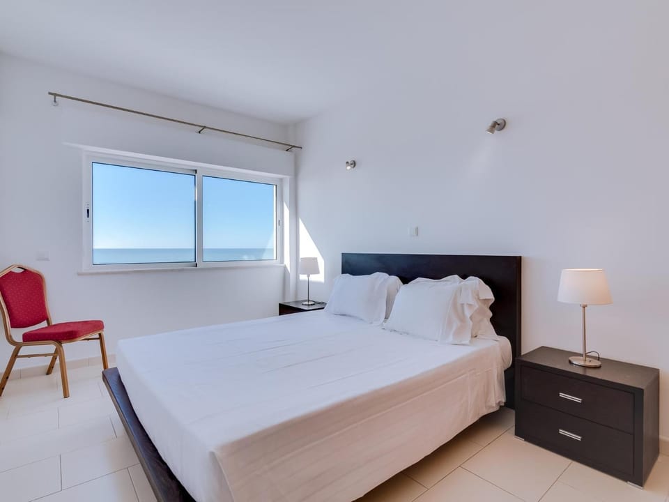 Bed, Photo of the whole room, Bedroom, Sea view, air conditioner