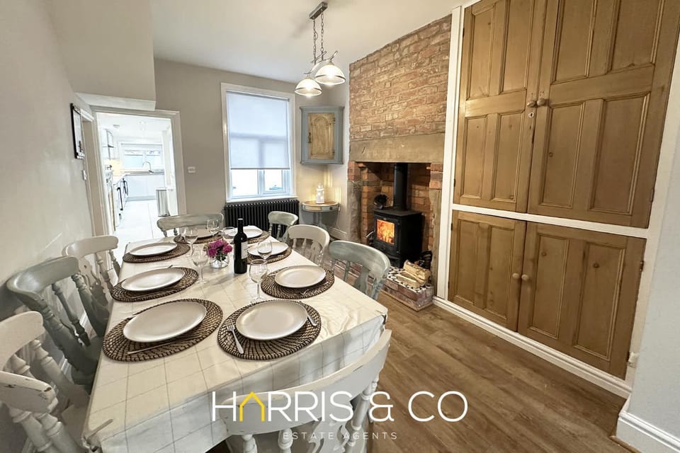 Admirals Rest House in Wyre District