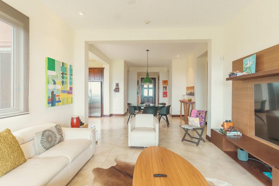 CR Luxury Altavista 2B 3 Bdrm Apartment in Herradura