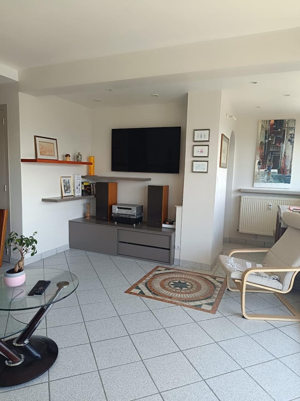 Communal lounge/ TV room