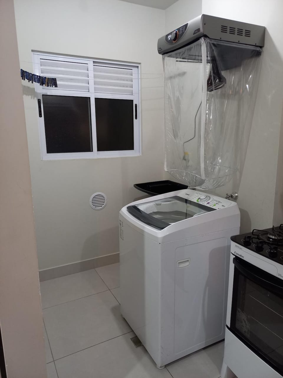 Espaço inteiro com mesa de trabalho Apartment in State of Santa Catarina