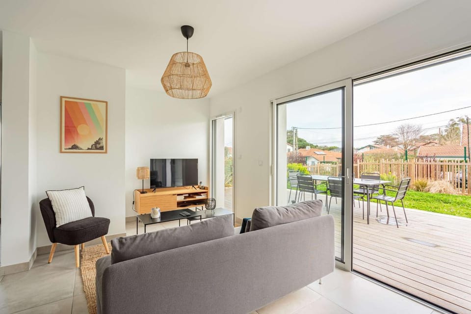 OLATOU Bel appartement lumineux avec jardin au cœur de Chiberta Apartment in Anglet