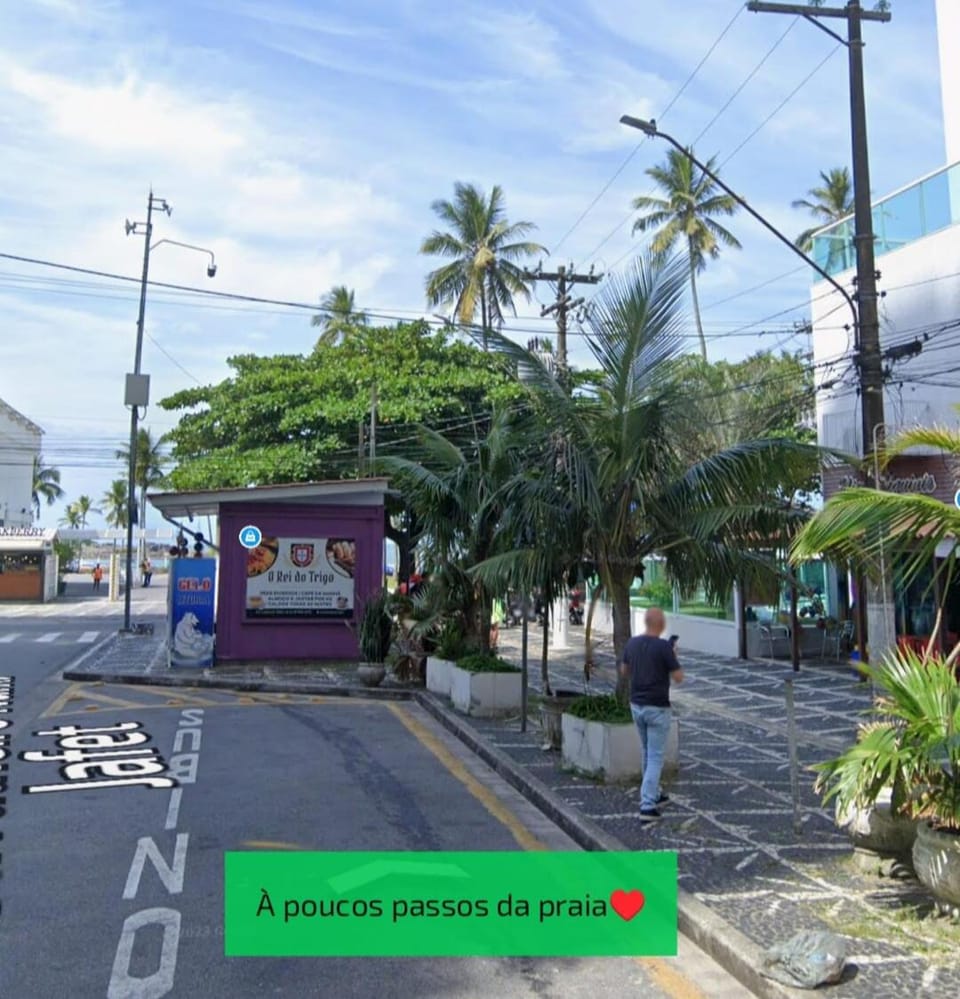Day, Neighbourhood, Street view, Location
