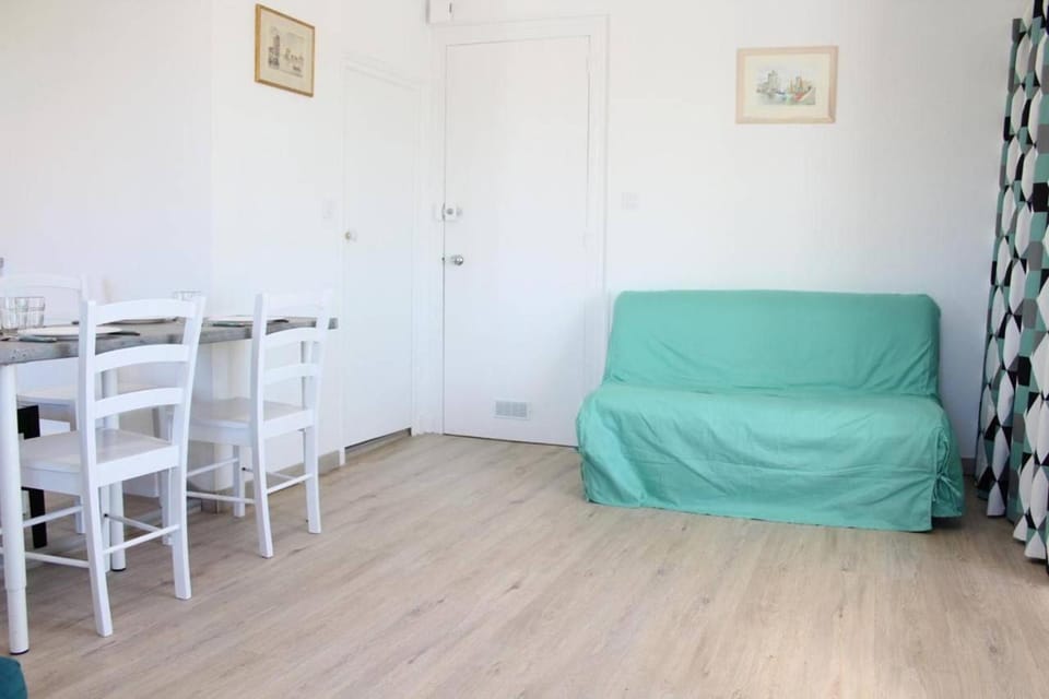 Appt Studio LA ROCHELLE - LR180-001 Apartment in La Rochelle