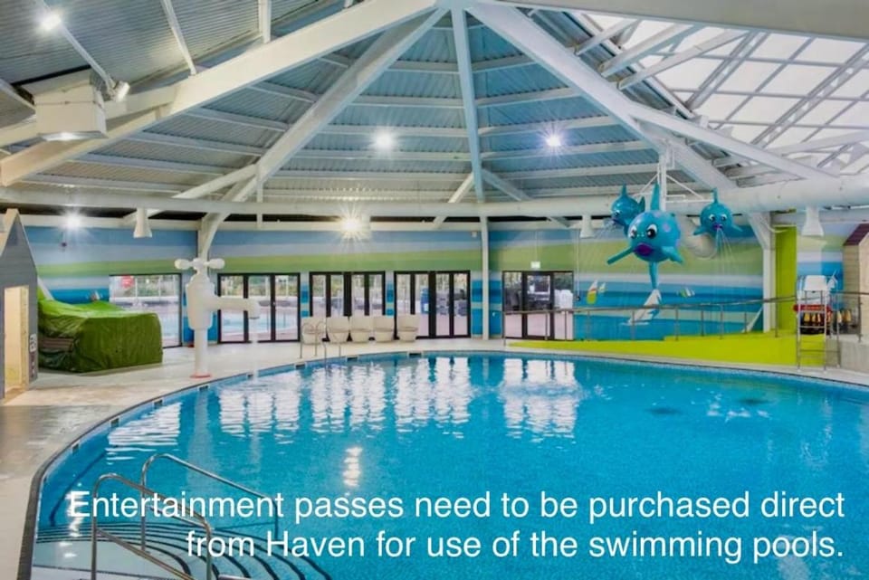 Fleet View Chalet in Weymouth