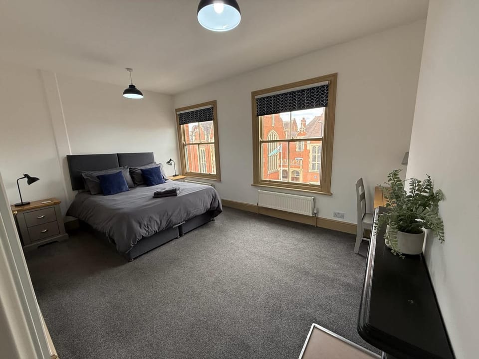 Worcester city apartment at 43 Upper Tything Apartment in Worcester