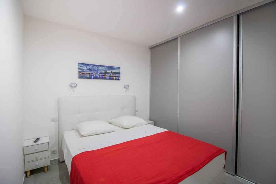 Living room, Bedroom