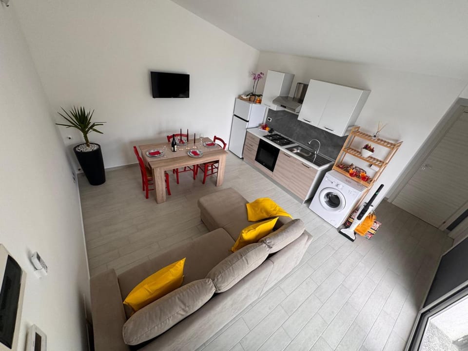 Kitchen or kitchenette, Seating area