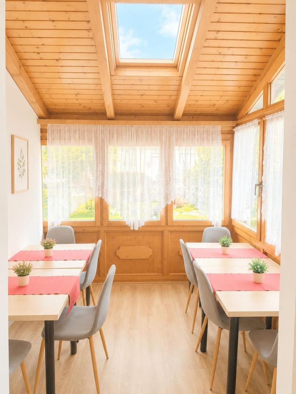 Communal lounge/ TV room, Communal kitchen