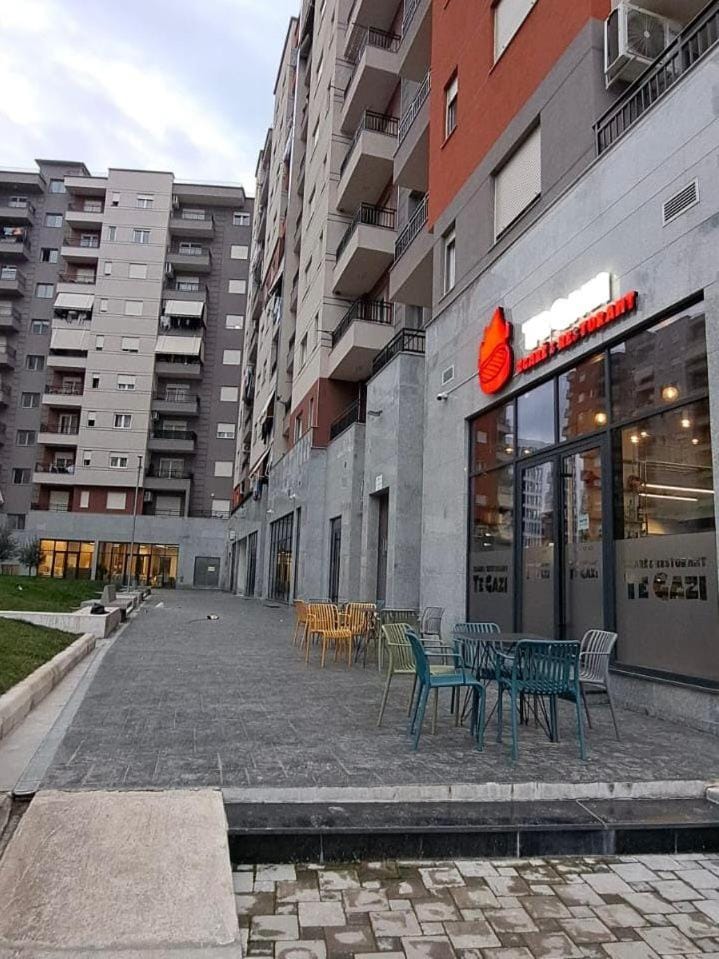 Property building, Neighbourhood