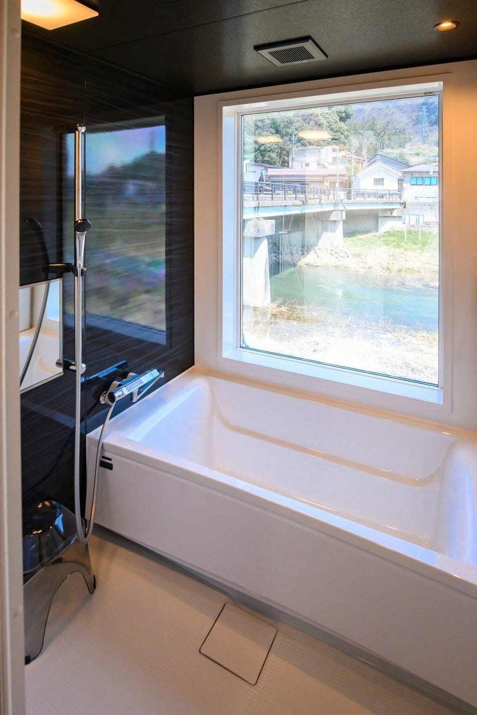 Bathroom, Bath