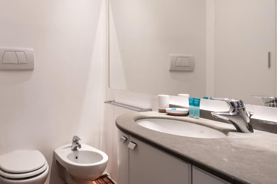 Toilet, Bathroom