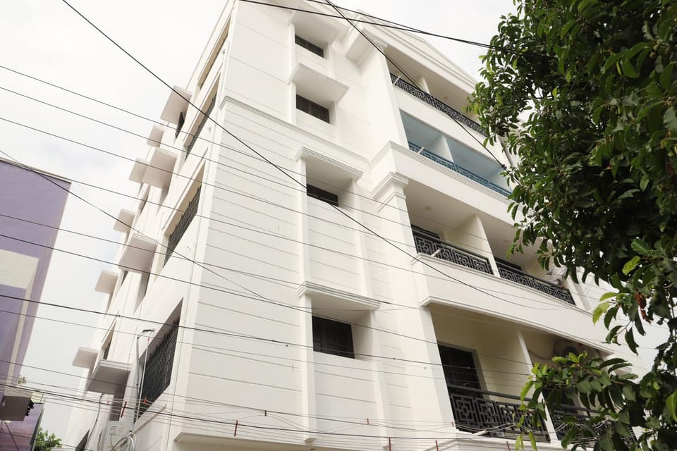 Property building, Day, View (from property/room), Balcony/Terrace