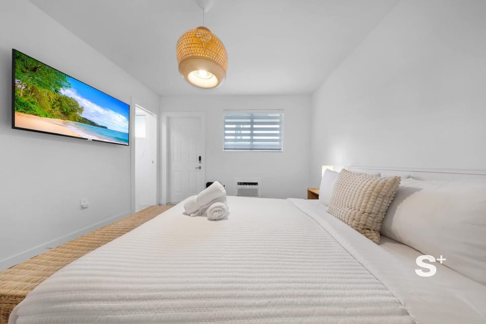 Chic Miami Studio - Gym, BBQ, Free Parking Apartment in Miami Shores