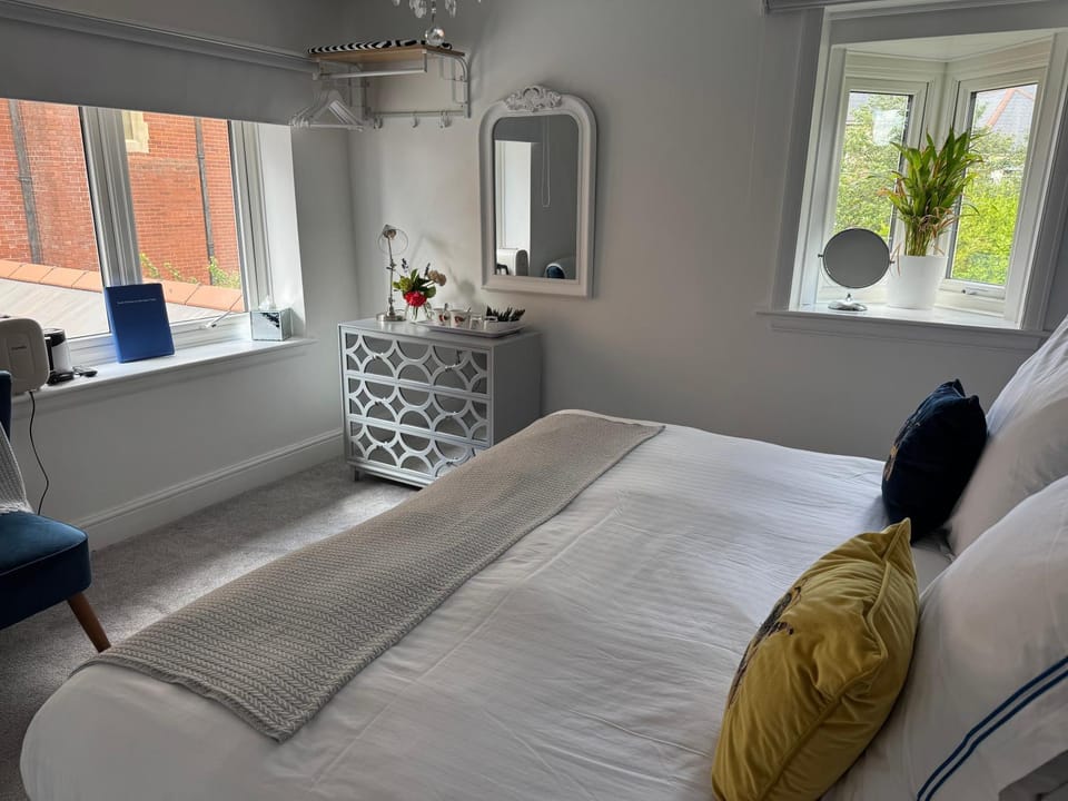 Raddenstile Boutique B&B, Exmouth Bed and Breakfast in Exmouth