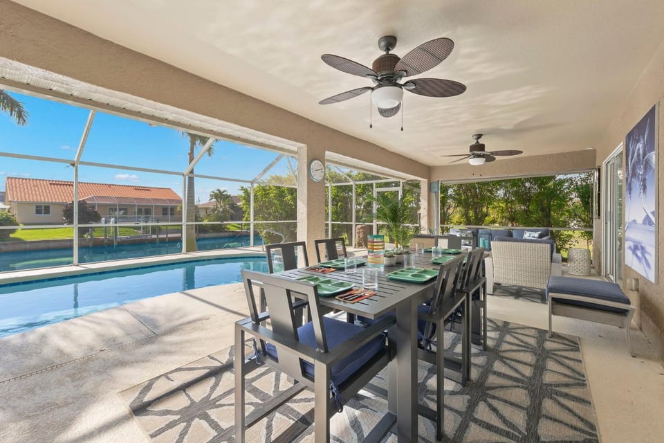 Great for kids! Paddle boards, bikes, kayaks & pet friendly! Villa Evelyn's Palms - SWFL Rentals Villa in Cape Coral