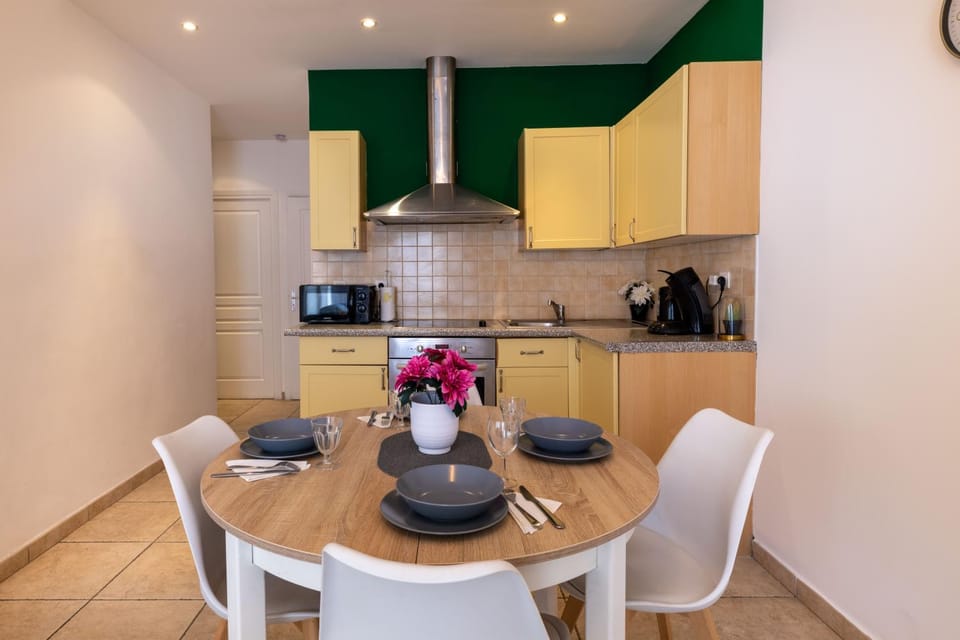 Joli cocon à 3 min à pied de la mer Apartment in Nice