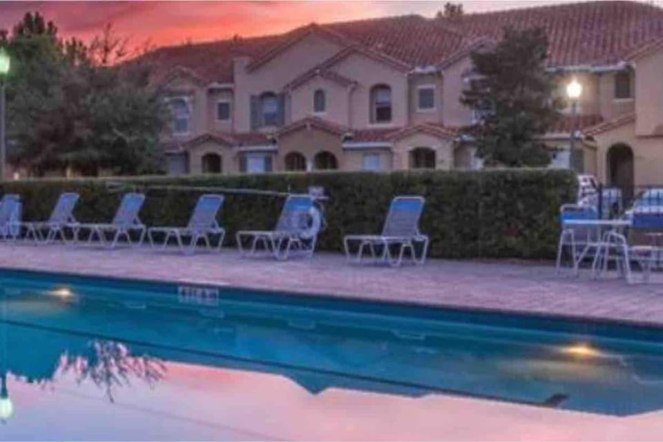 Home Near Disney Private Pool & Playground House in Howey in the Hills