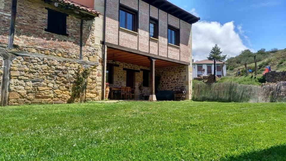 Casa rural San Felices House in Cantabria