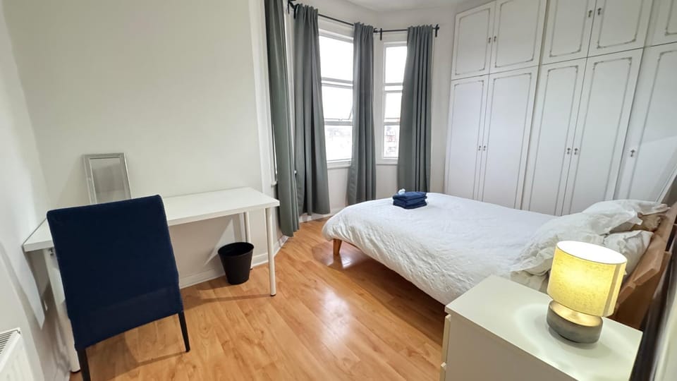 Bed, Photo of the whole room, Bedroom, towels, wardrobe