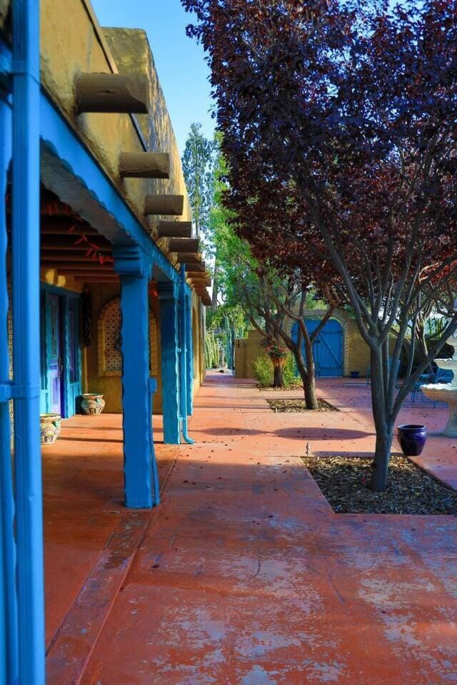 Garcia Hacienda Authentic Mexican Villa & Hot Tub House in Atascadero