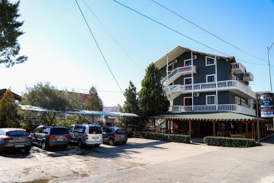 Property building, Parking