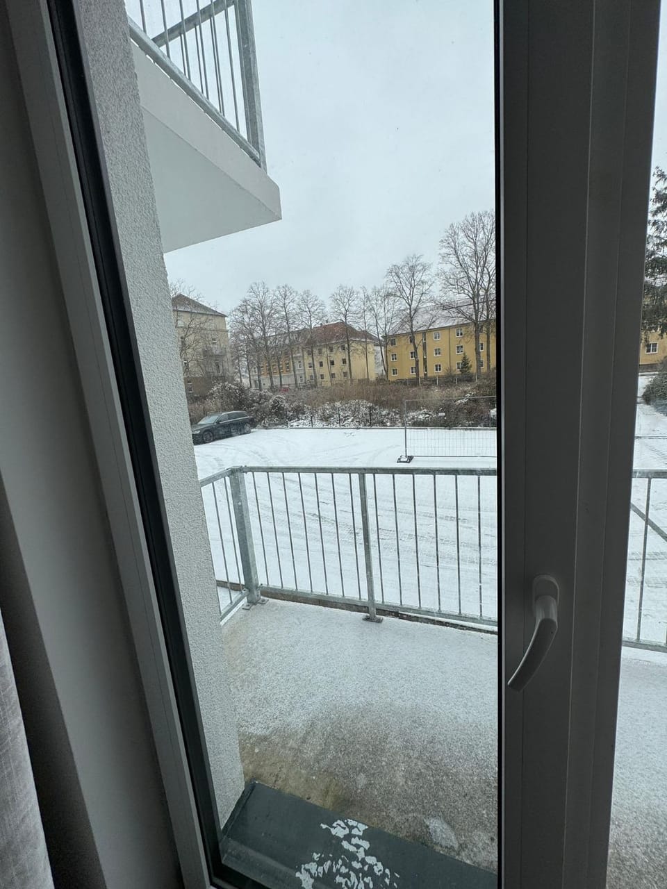 Neu und Günstig! Hochwertige Ferien- und Monteurswohnung bei Leipzig Nähe A14 Apartment in Leipzig