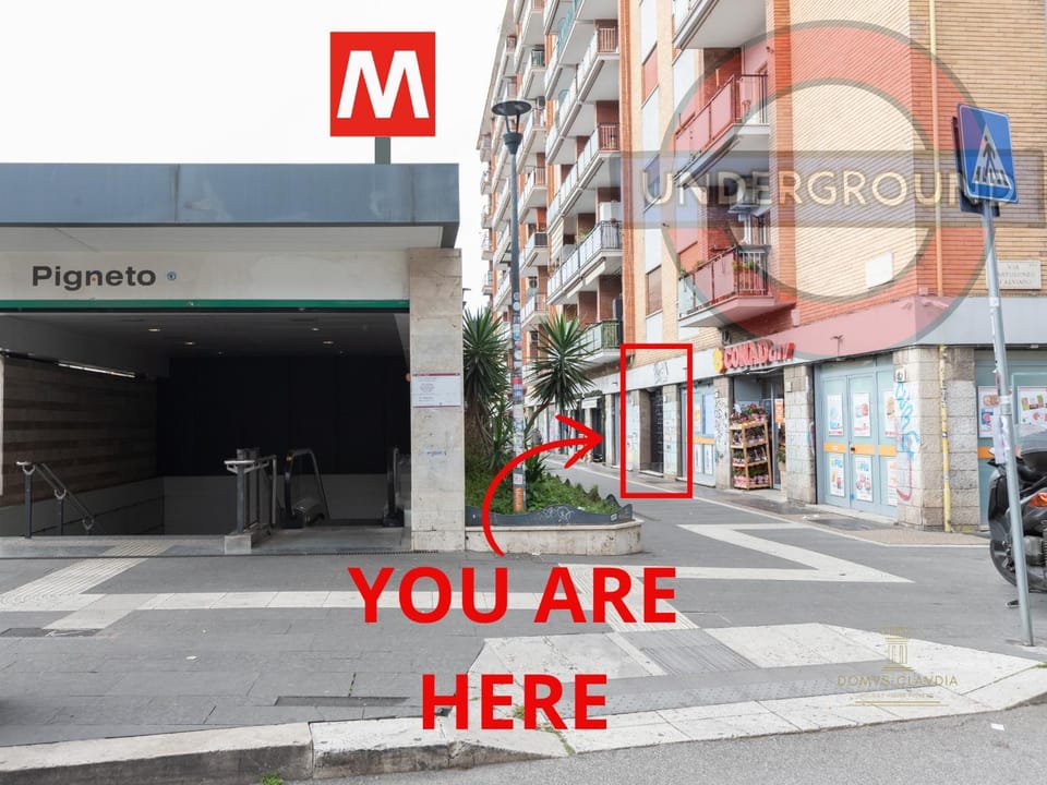 Nearby landmark, Neighbourhood, Street view