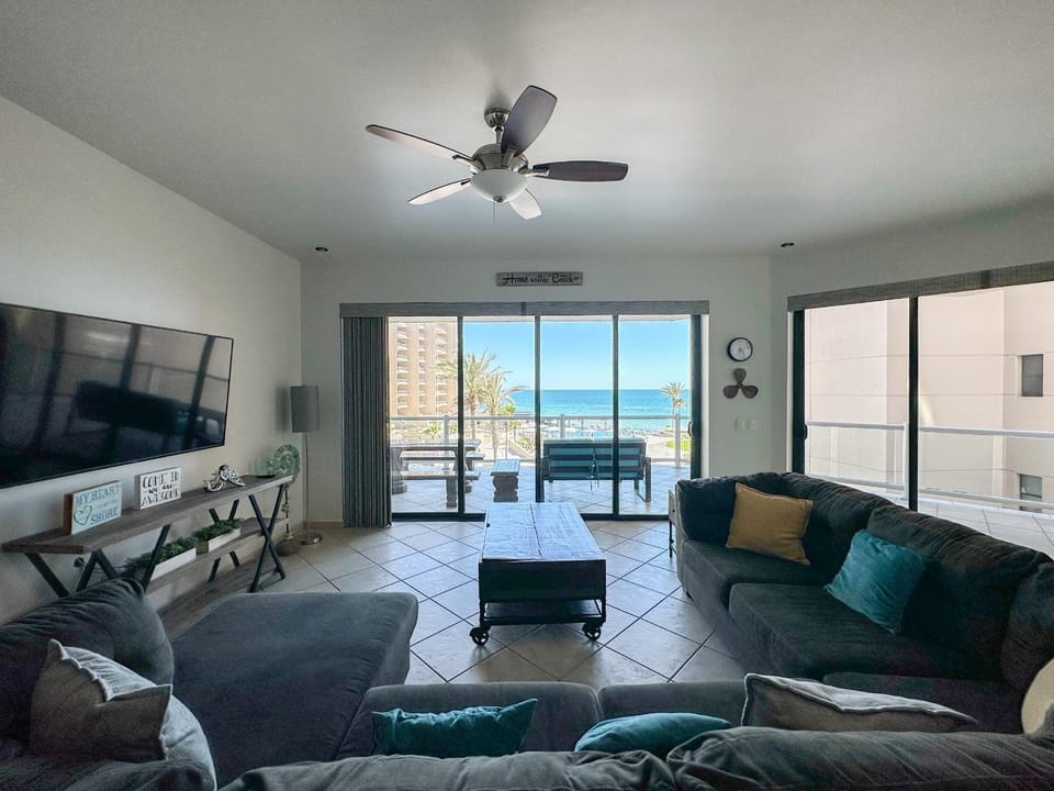 3BR Condo at Iconic Sandy Beach Area House in Rocky Point