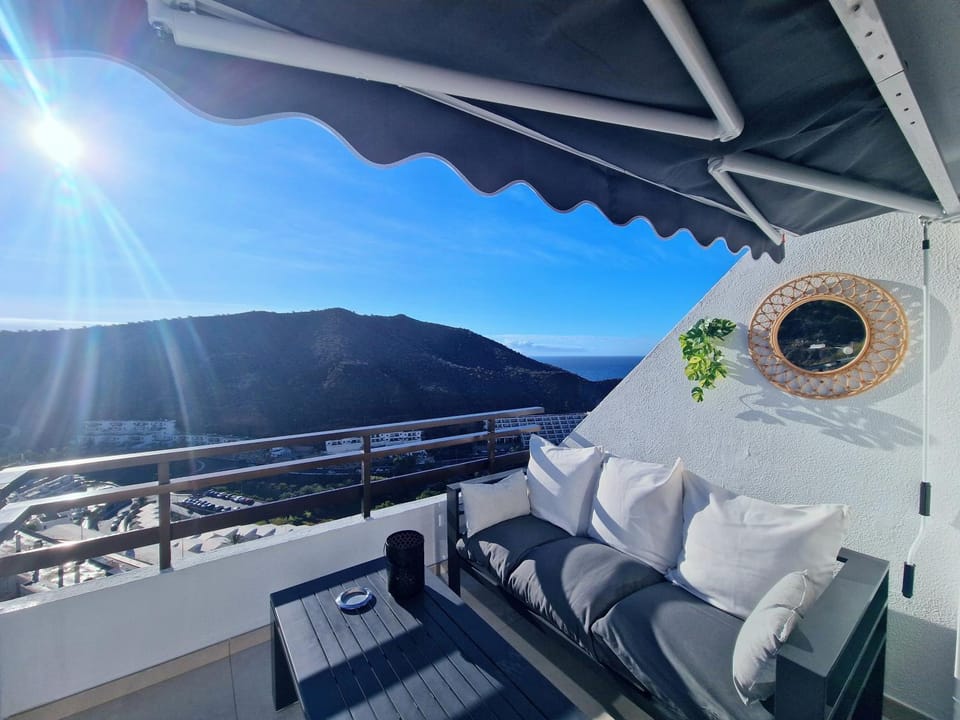 Sunrise Hill Apartment in Puerto Rico de Gran Canaria