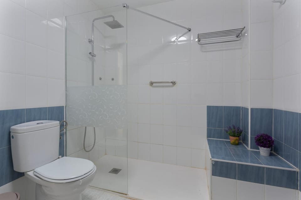Bathroom, Living room