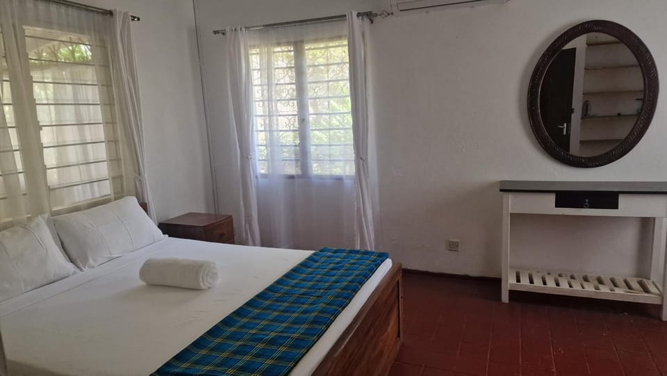 Boma Banda Diani - Kusi Cottage Apartment in Diani Beach