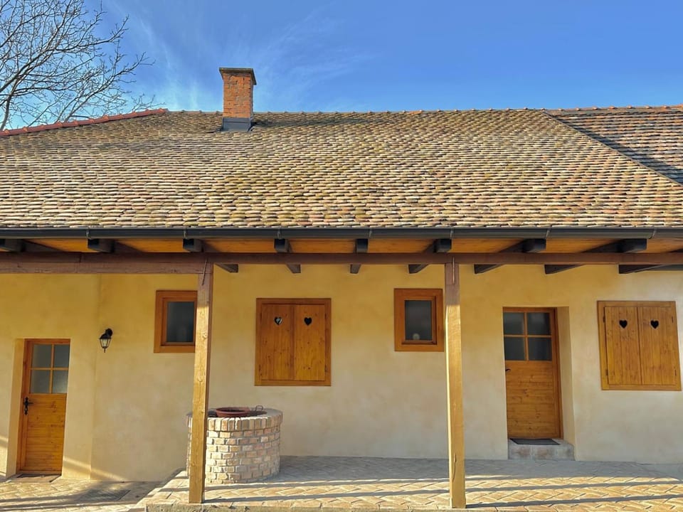 Property building, Day