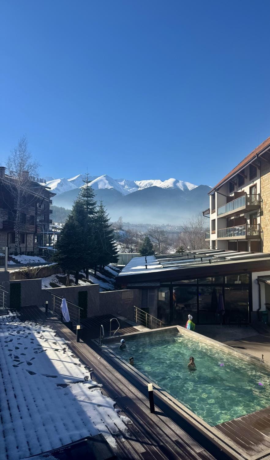 Mountain view, Swimming pool