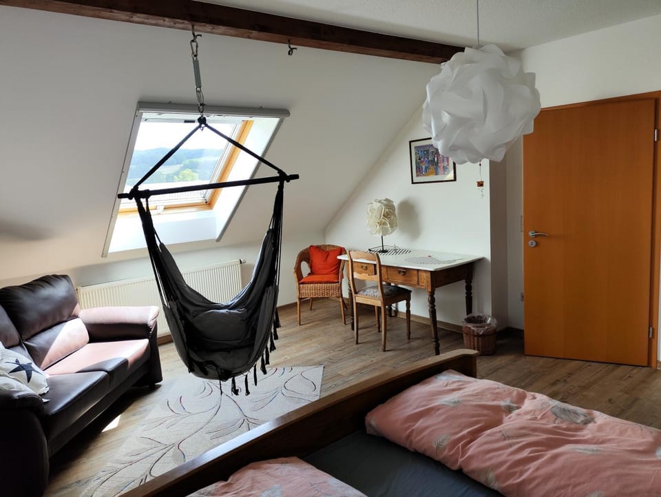 Große, gemütliche Wohnung in dörflicher Idylle Apartment in Hesse