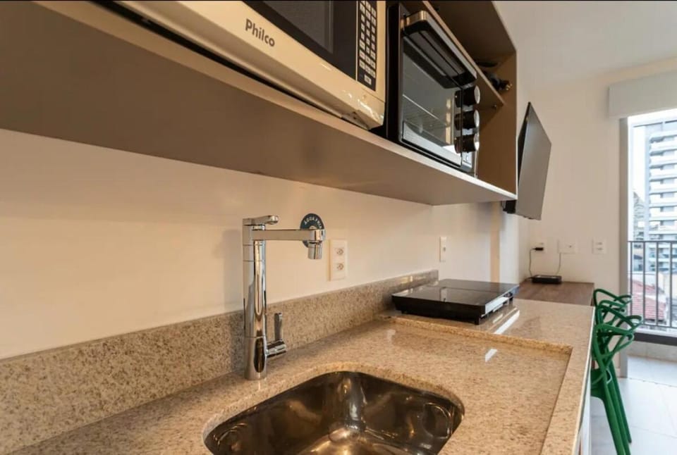 PI0514 I Studio em Pinheiros prox a Faria Lima com cama Queen Apartment in Sao Paulo City