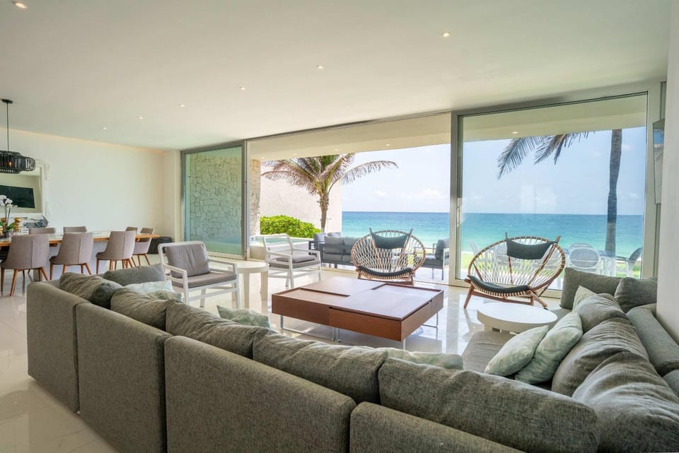 Villa Nizuc - Exclusive Beachfront Residence House in Cancun