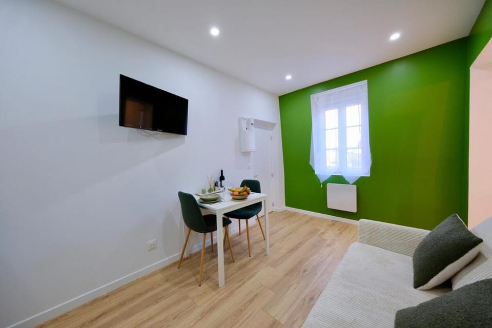 Rouen - Welcome to Laura Balnéo Apartment in Rouen
