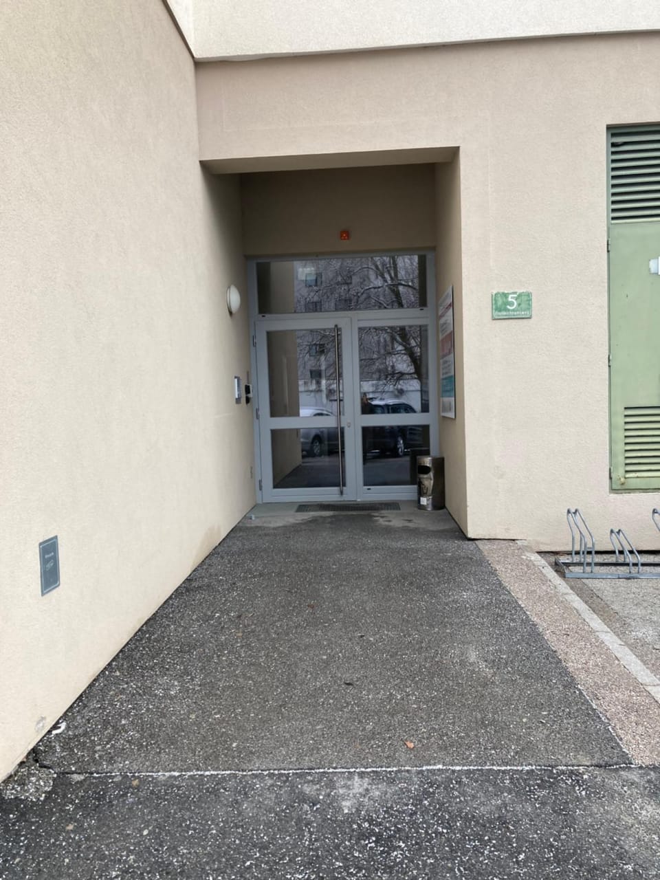 Facade/entrance, Day