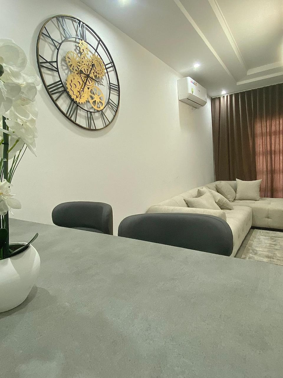 Living room, Seating area